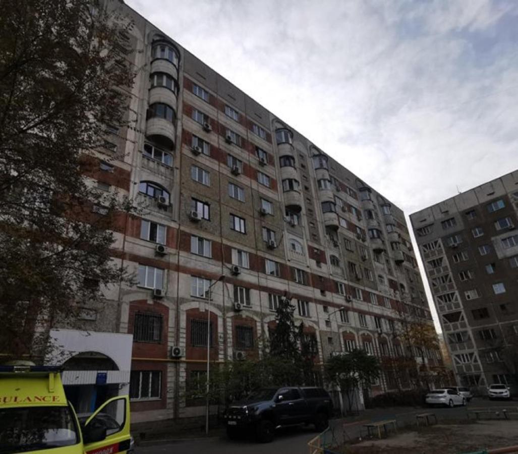 Апартаменты на улице Розыбакиева, 103 Алматы Экстерьер фото